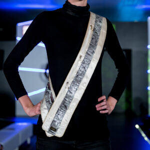 KeFigo snake sash front